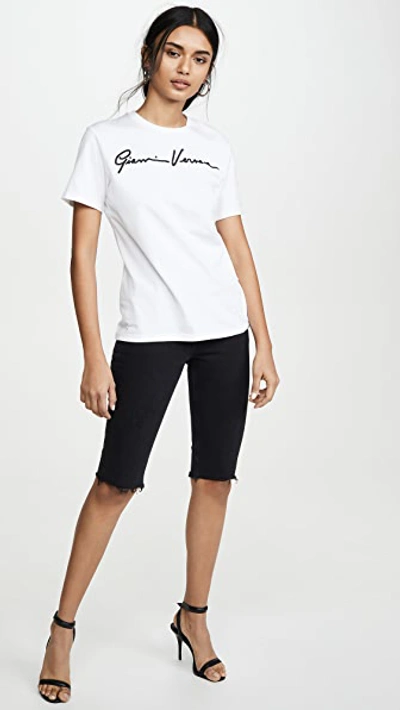 Shop Versace T-shirt Donna Bio + Ricamo In White/black