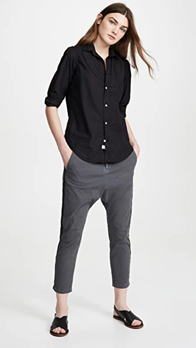 Frank & Eileen Barry Long-sleeve Button-down Frayed-hem Shirt In Black