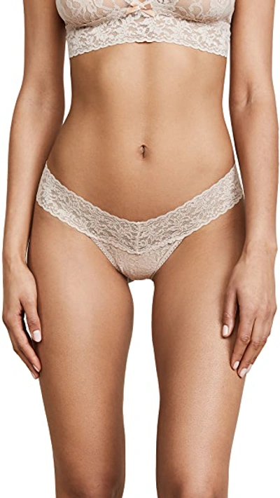 Hanky Panky Signature Lace Low Rise Thong In Chai
