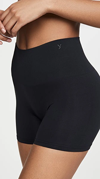 Yummie Seamlessly Shaped Ultralight Nylon Shorts In Black