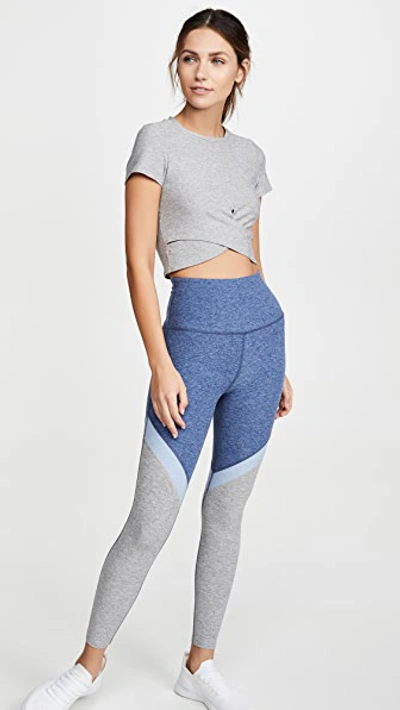 Shop Beyond Yoga Under Over Lightweight Cropped Tee In Silver Mist