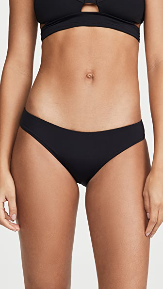 tavik ali bikini bottom