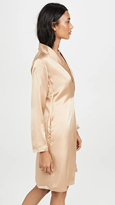 Shop La Perla Silk Short Robe In Skin