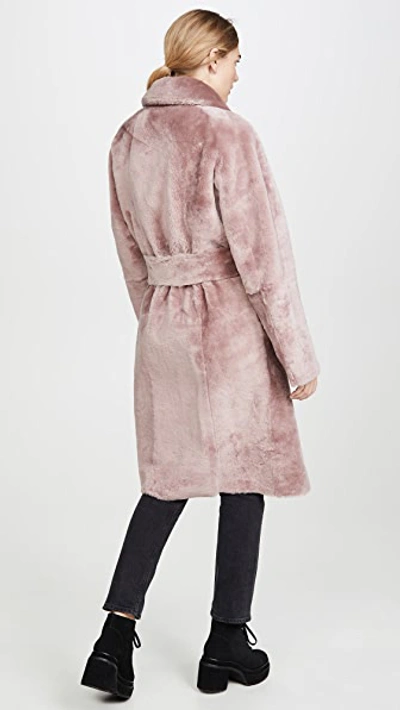 Shop N°21 Shearling Trench In Dark Pink