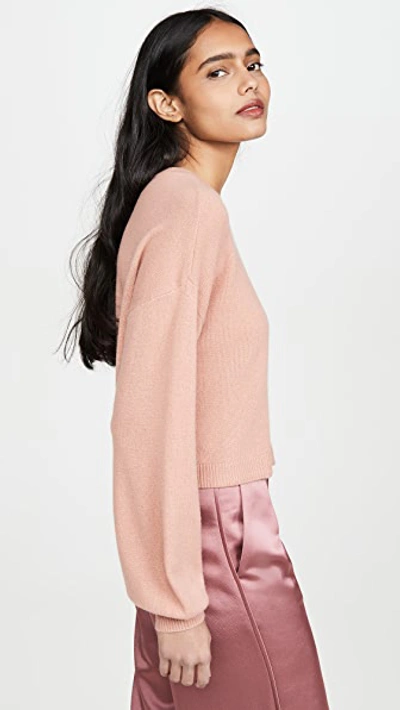 Shop Alice And Olivia Ansley Crop Cashmere Pullover In Rose Tan