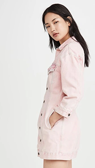 Shop Levi's Cinch Trucker Dress In Marble Pink