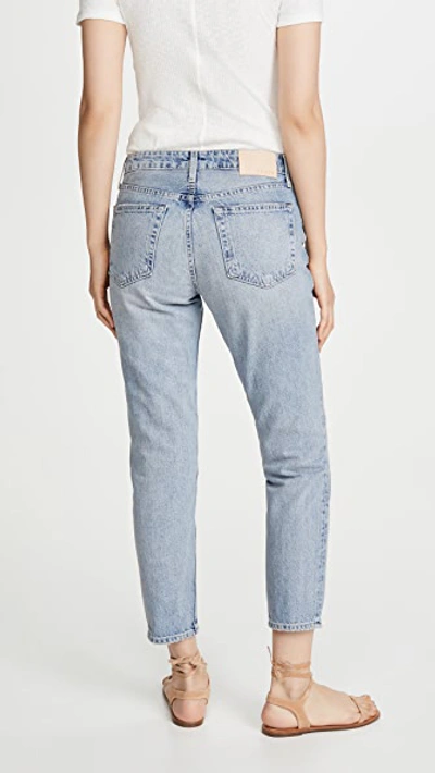 Shop Trave Karolina Relaxed Taper Jeans In Straight Shooter