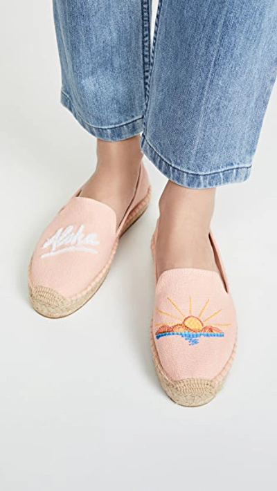 Shop Soludos Aloha Platform Smoking Slippers In Living Coral
