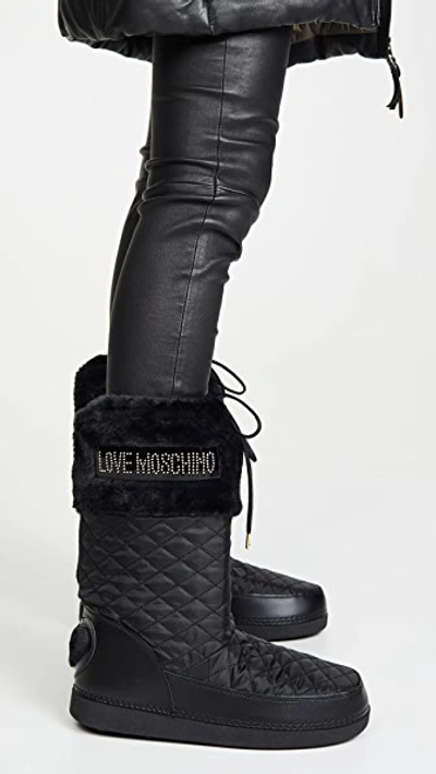 Shop Moschino Snow Boots In Nero