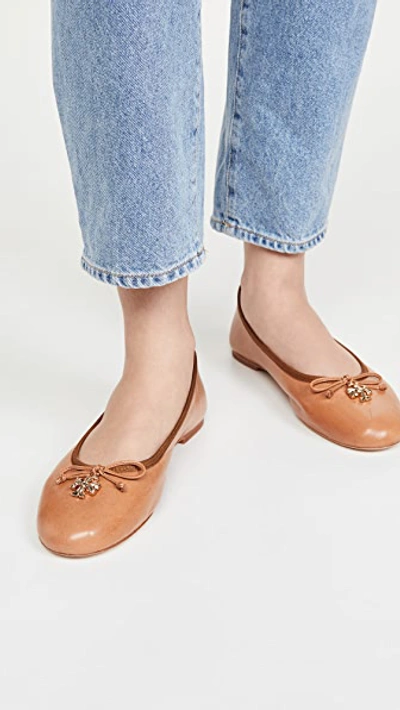 Tory Burch Tory Charm Leather Ballet Flats In Tan | ModeSens