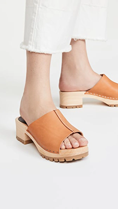 Shop Swedish Hasbeens Ann Low Clogs In Nature