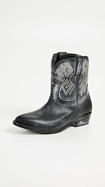 low heel western boots