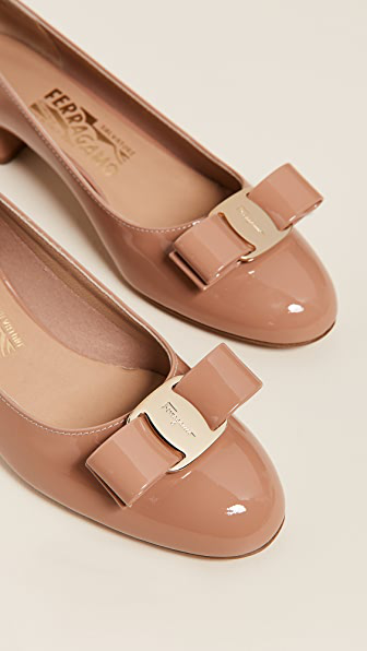 ferragamo vara new bisque