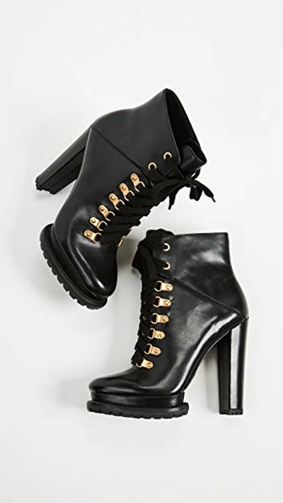 Shop Alice And Olivia Jesna Boots In Black