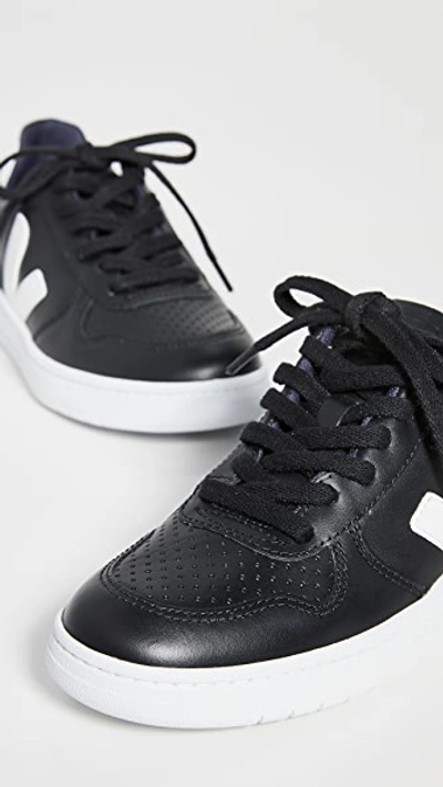 Shop Veja V-10 Sneakers In Black/white