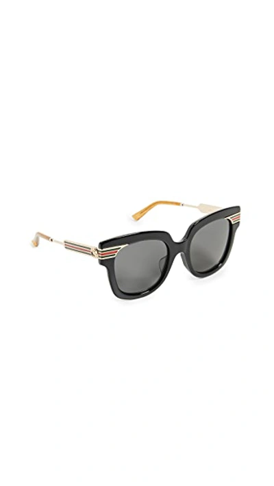 Shop Gucci Vintage Web Oversized Sunglasses In Black Gold Glitter/gradient