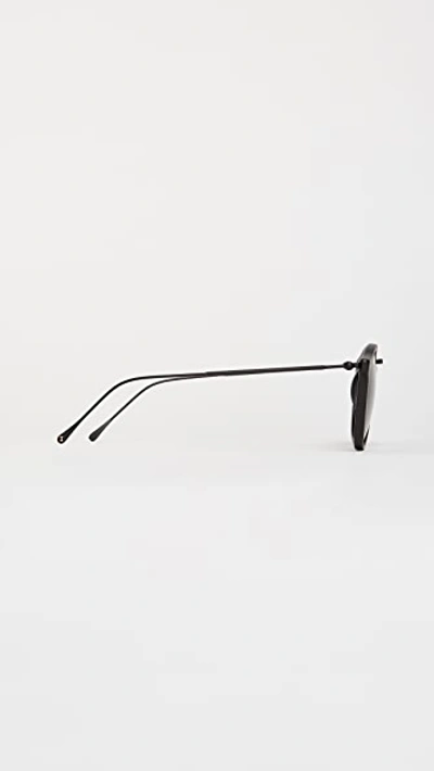 Shop Illesteva Portofino Sunglasses In Matte Black/grey