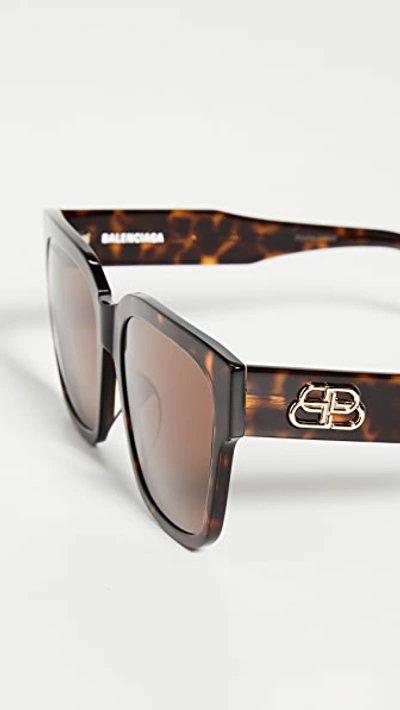 Shop Balenciaga Flat Square Sunglasses In Dark Havana/brown