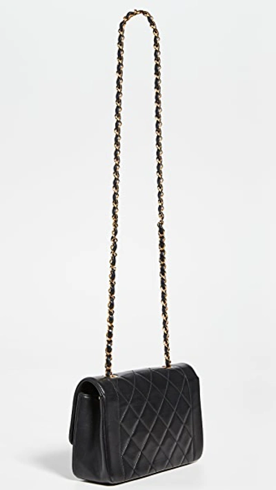 Pre-owned Chanel Classic Flap Bag (previously Owned) In Black