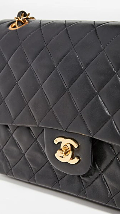 Pre-owned Chanel 10" Shoulder Bag In Black