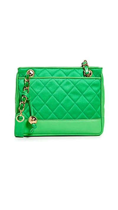 Pre-owned Chanel Lambskin Shoulder Bag In Green