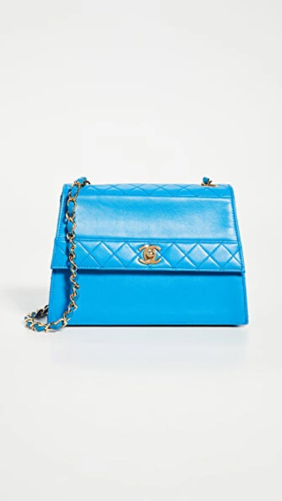 Pre-owned Chanel Lambskin Trapezoid Bag In Blue