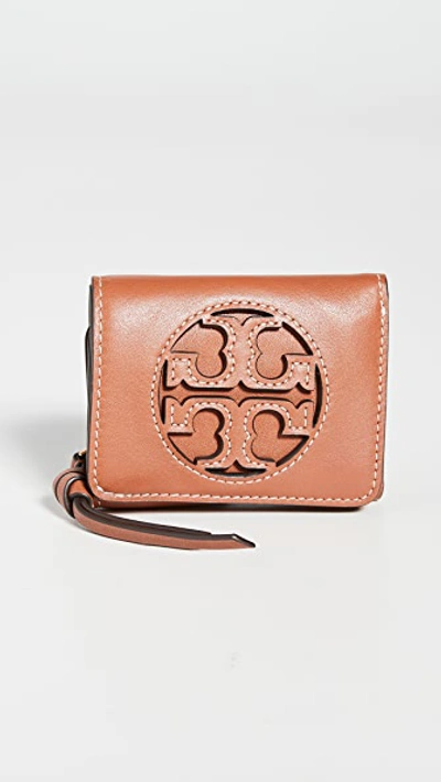 Tory burch aged camello wallet new arrivals