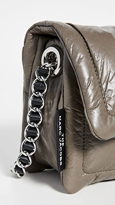 THE Pillow Bag Marc Jacobs in Loam Soil  Leather crossbody bag, Leather  crossbody, Marc jacobs
