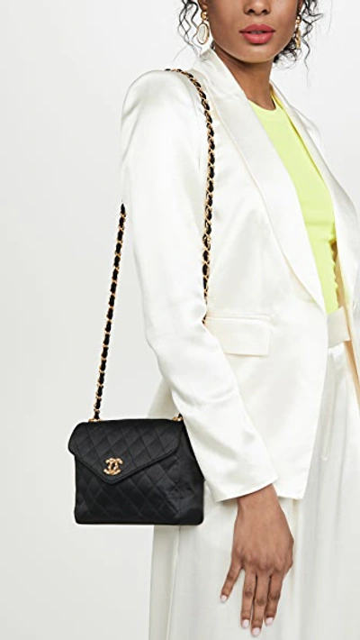 Pre-owned Chanel Crystal Satin Shoulder Bag In Black