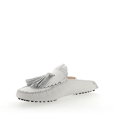 Shop Tod's Slipper Mocassins G0x070 Leather White Frays