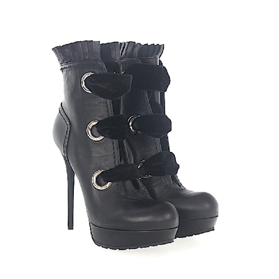 Shop Alexander Mcqueen Ankle Boots Calfskin In Black