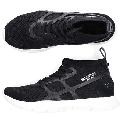 Shop Valentino Sneakers Black Qy2s0a57