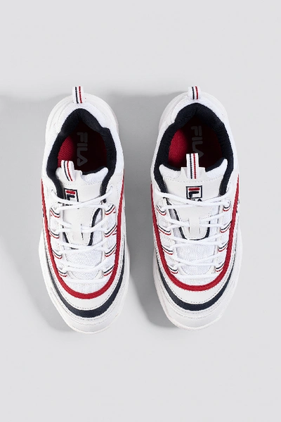 Shop Fila Ray Low Wmn Sneaker - White In White/navy/red