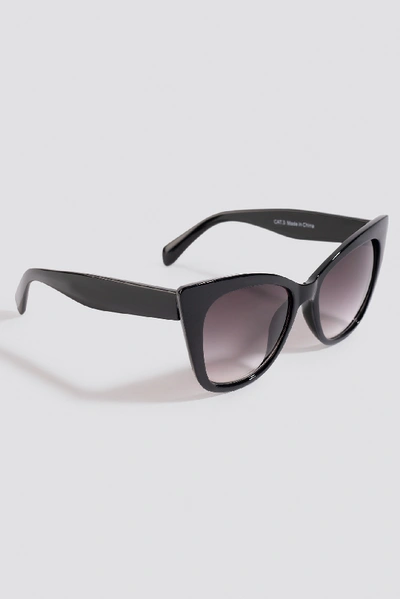 Shop Na-kd Top Edge Cateye Sunglasses - Black