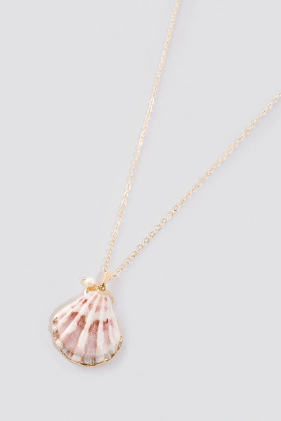 Shop Na-kd Small Real Shell Necklace - White,purple In Natural