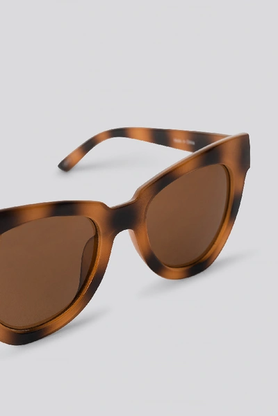 Shop Na-kd Oversize Chunky Cateye Sunglasses - Brown In Tortois