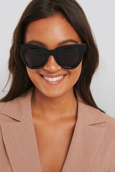Shop Na-kd Oversize Chunky Cateye Sunglasses In Black