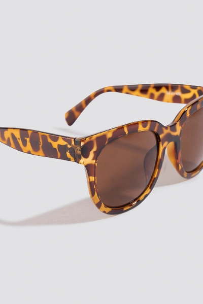 Shop Corlin Eyewear Monza Sunglasses - Brown