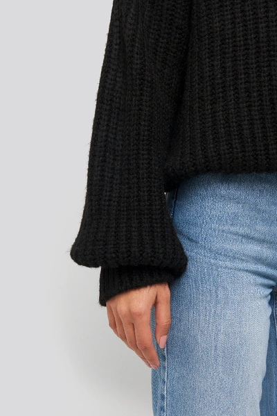 Shop Queen Of Jetlags X Na-kd Round Neck Knitted Sweater - Black