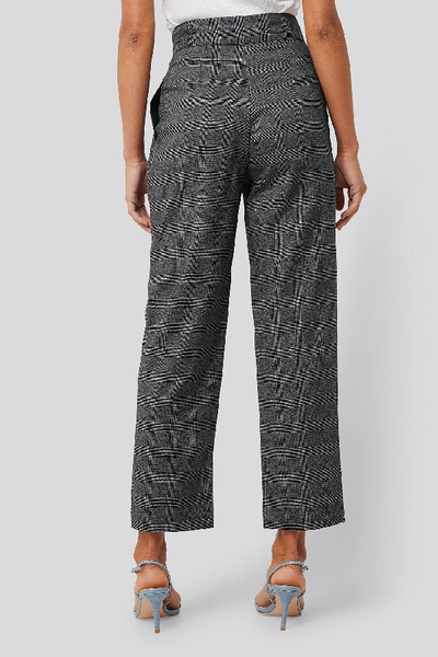 Shop Na-kd Classic Loose Fit Plaid Cropped Pants - Grey In Dark Grey Check