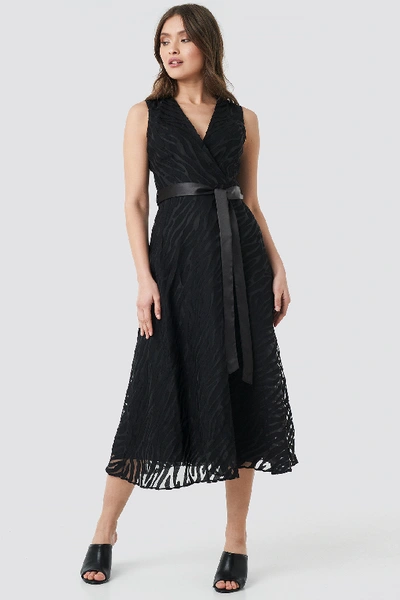 Shop Trendyol Belted Detailed Animal Midi Dress - Black