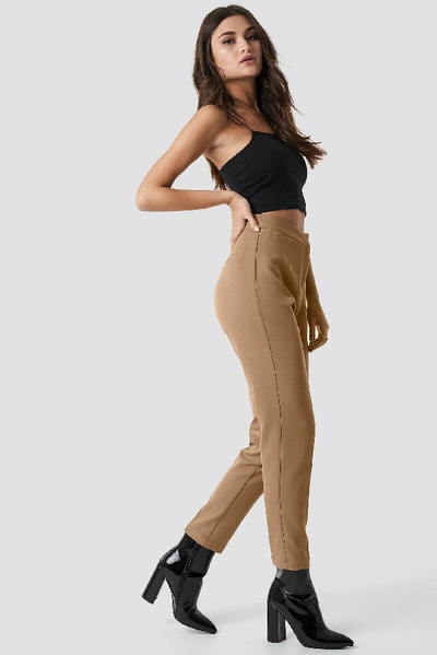 Shop Julia Wieniawa X Na-kd Tailored Slim Suit Pants - Brown