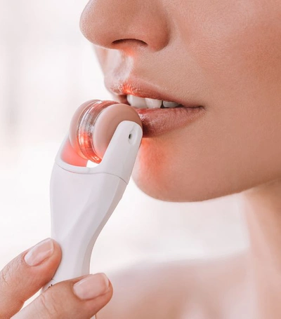 Shop Beautybio Glopro Lip Microtip In White
