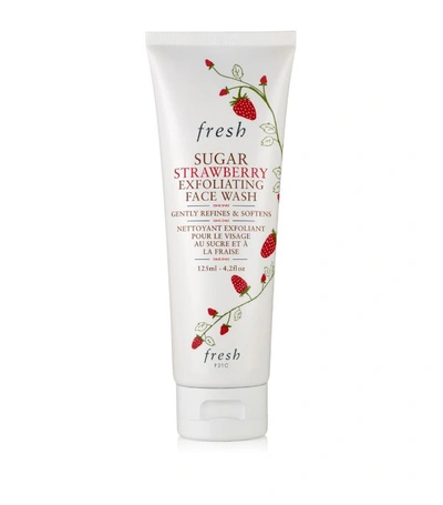 Shop Fresh Sugar Strawberry Exfoliating Face Wash (125ml) In White