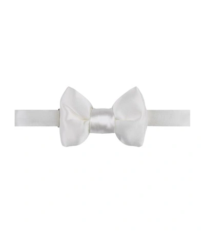 Shop Tom Ford Pre-tied Silk Bow Tie