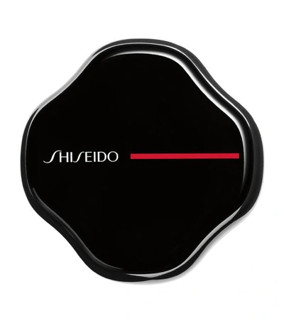 Shop Shiseido Hanatsubaki Hake Polishing Face Brush In White