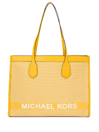 Shop Michael Michael Kors Borsa Tote Bay In Cotone In Yellow