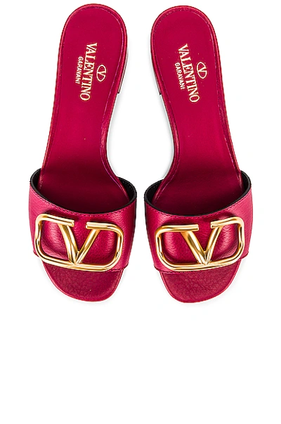 Shop Valentino Vlogo Slides In Raspberry Pink