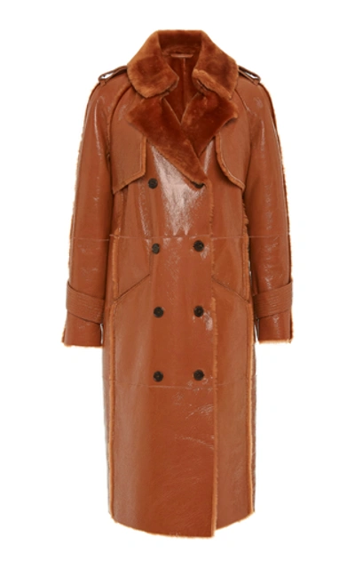 Shop Common Leisure The One Shearling-trimmed Patent Effect Trench Coat Siz In Brown