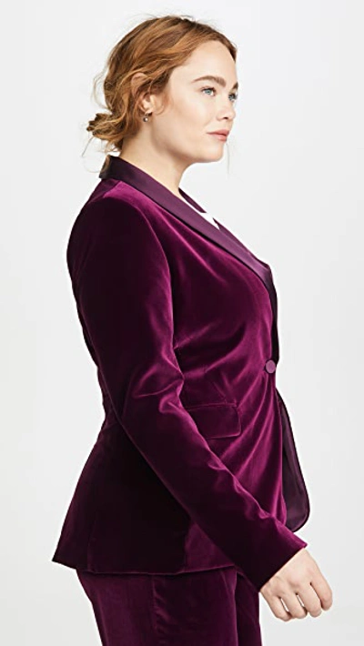Shop Alice And Olivia Macey Fitted Strong Shoulder Blazer In Merlot
